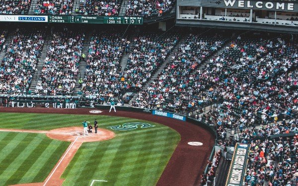 Google Big Query Meets SQLite: The Business of Baseball Games